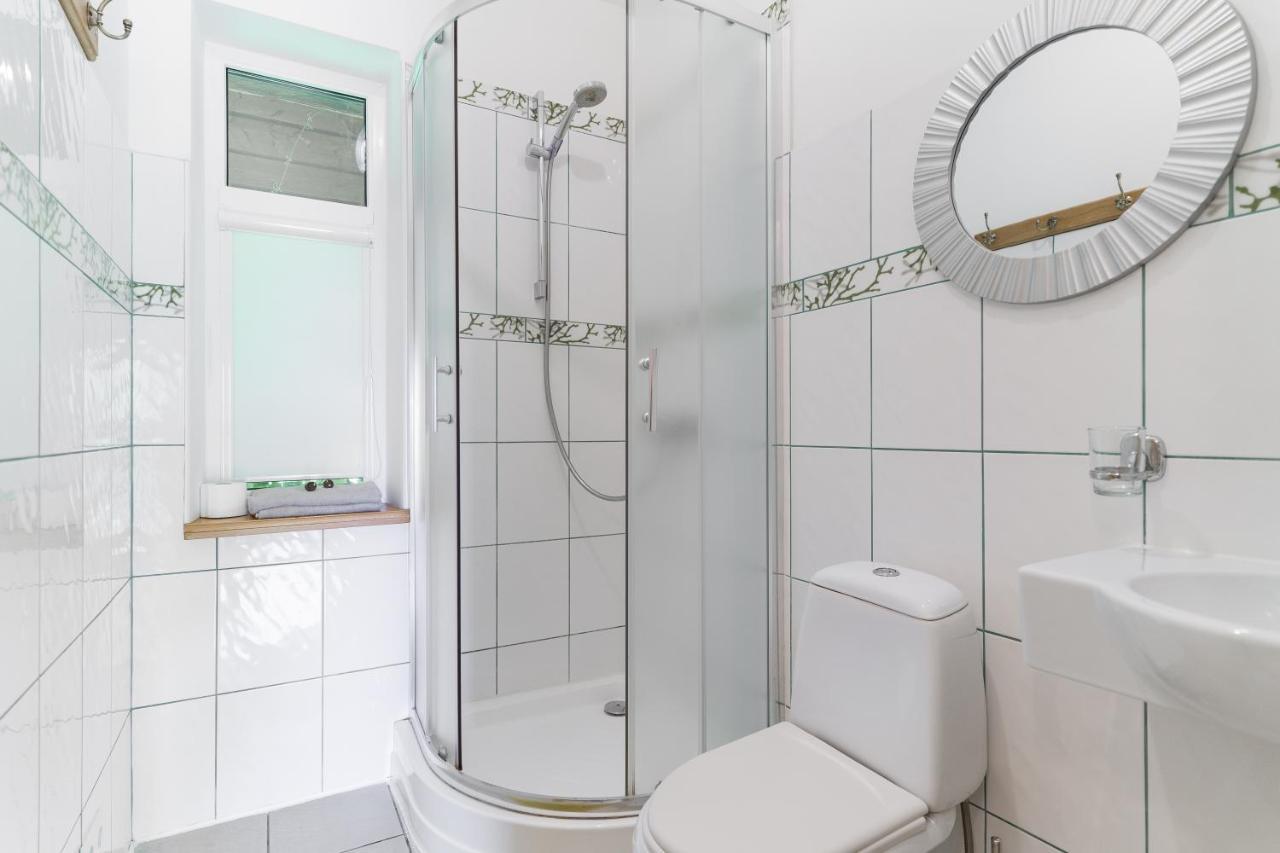 Cerpas Hotel Medemciems Екстериор снимка