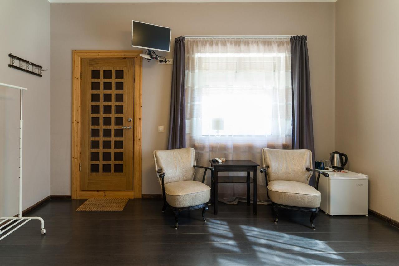 Cerpas Hotel Medemciems Екстериор снимка